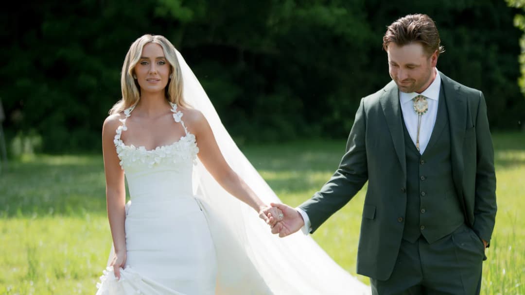 Lainey Wilson and Devlin "Duck" Hodges Tie the Knot in Enchanting Tennessee Waterfall Ceremony