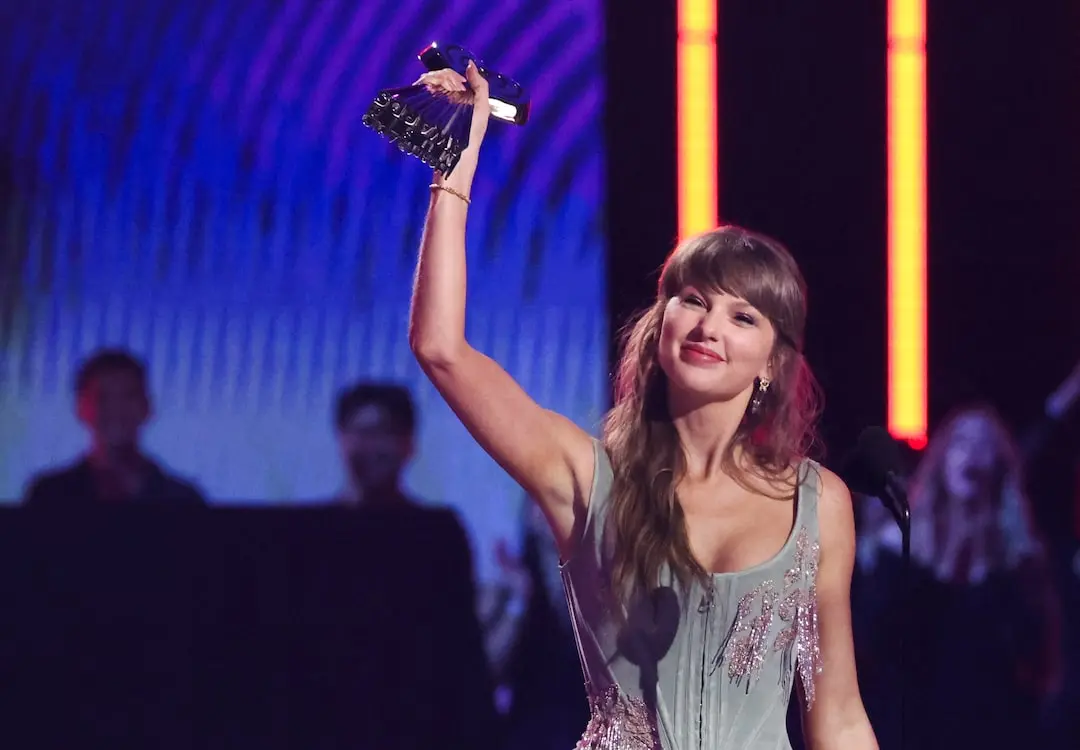 Taylor Swift Wins Artist of the Year at 2026 iHeartRadio Awards